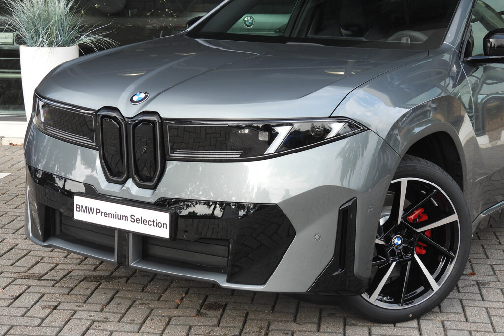 BMW iX3 2