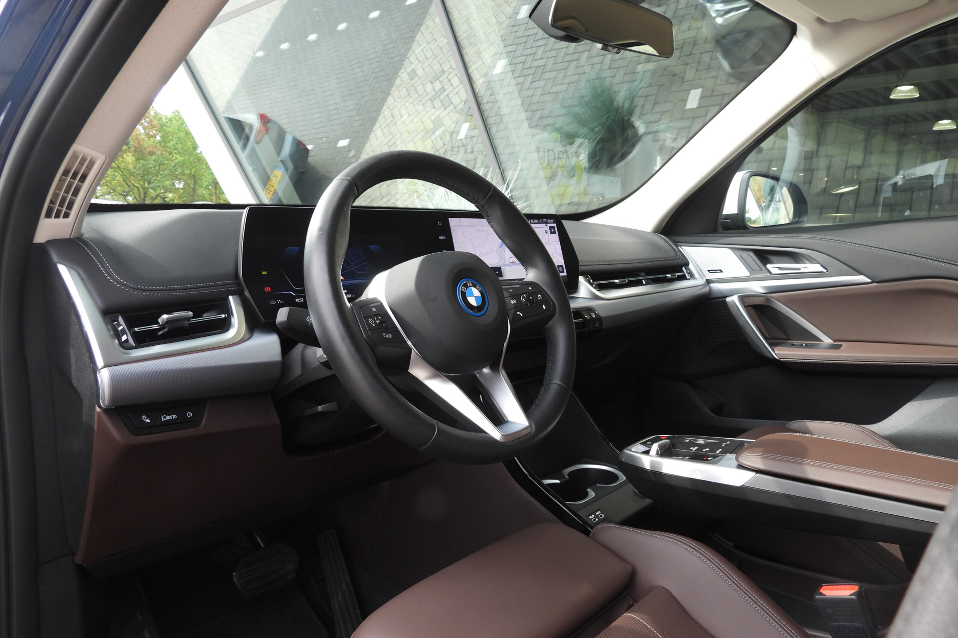 BMW iX1 7