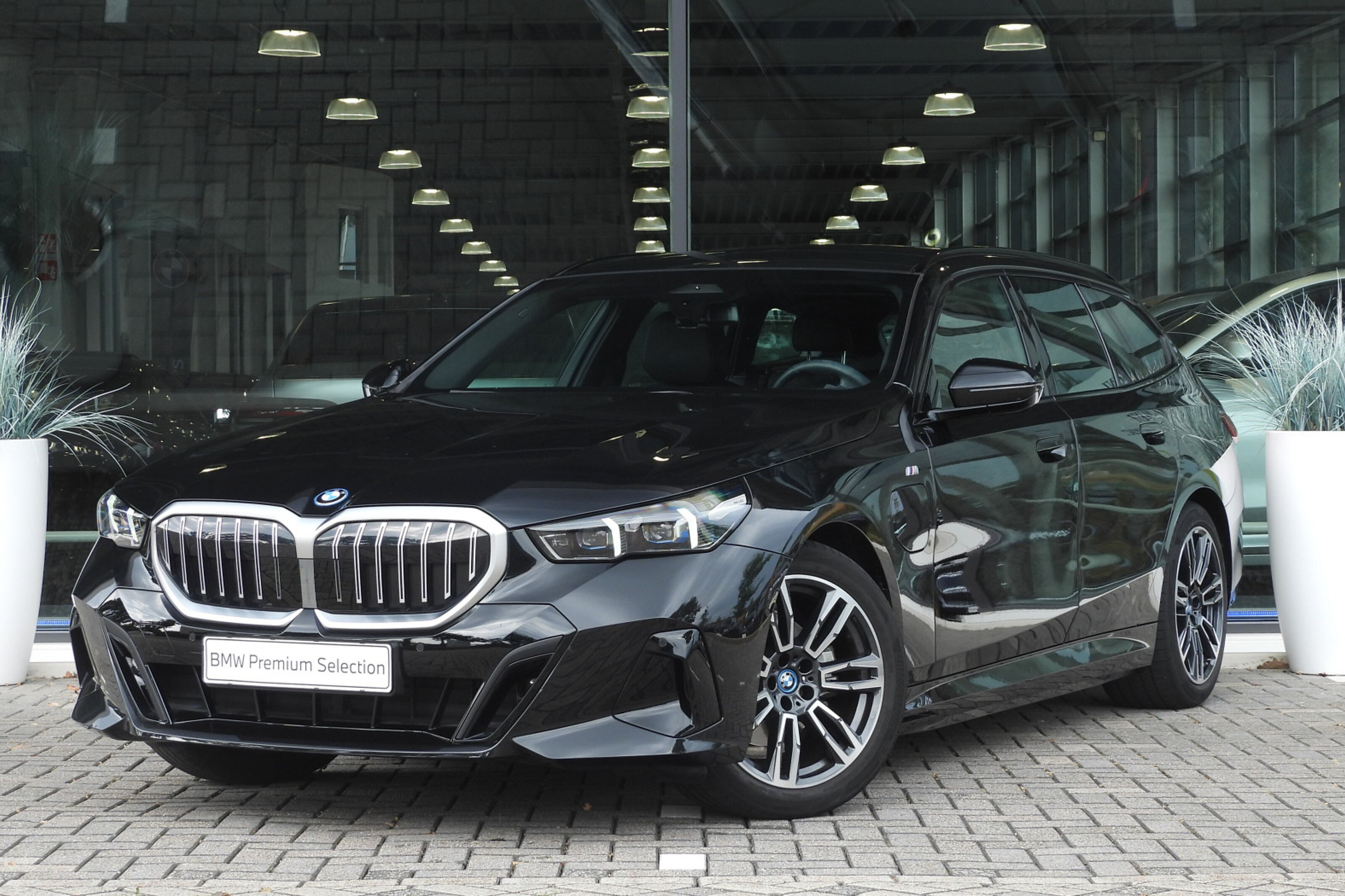 BMW 5 Serie Touring 530e M Sport Automaat