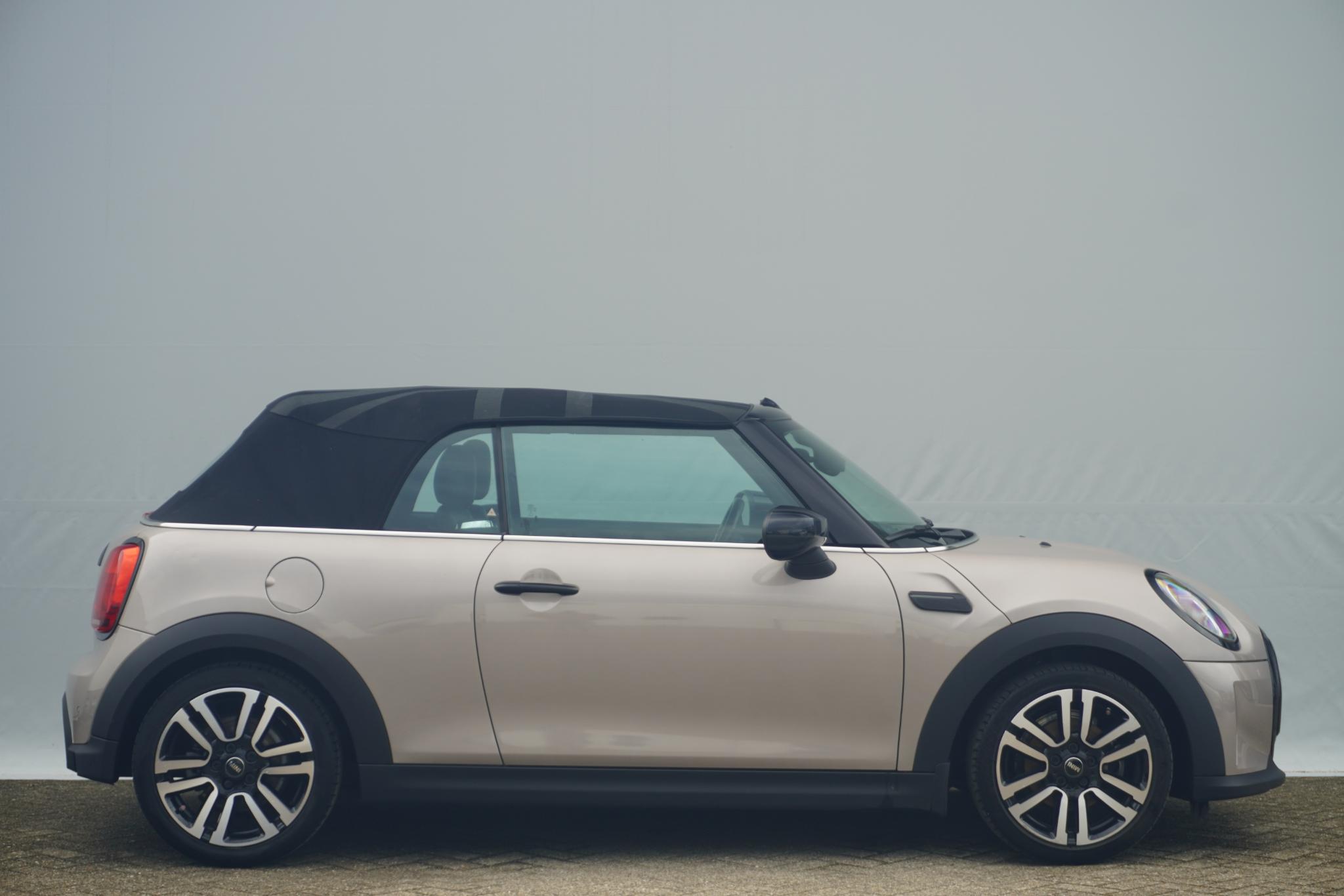 MINI Cabrio