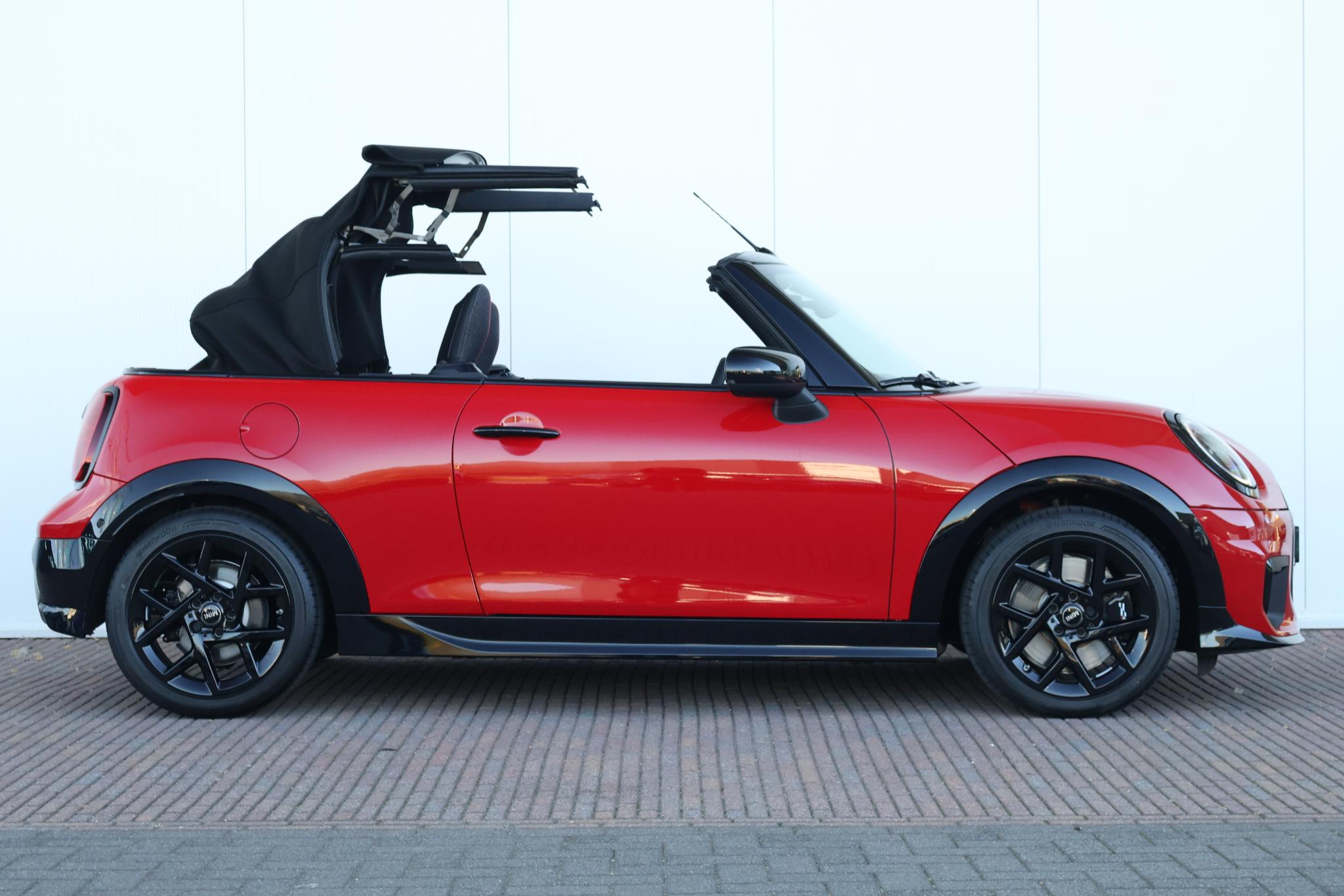 MINI Cabrio
