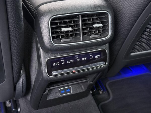 Automatische airconditioning THERMOTRONIC achter Automatische airconditioning THERMOTRONIC achter