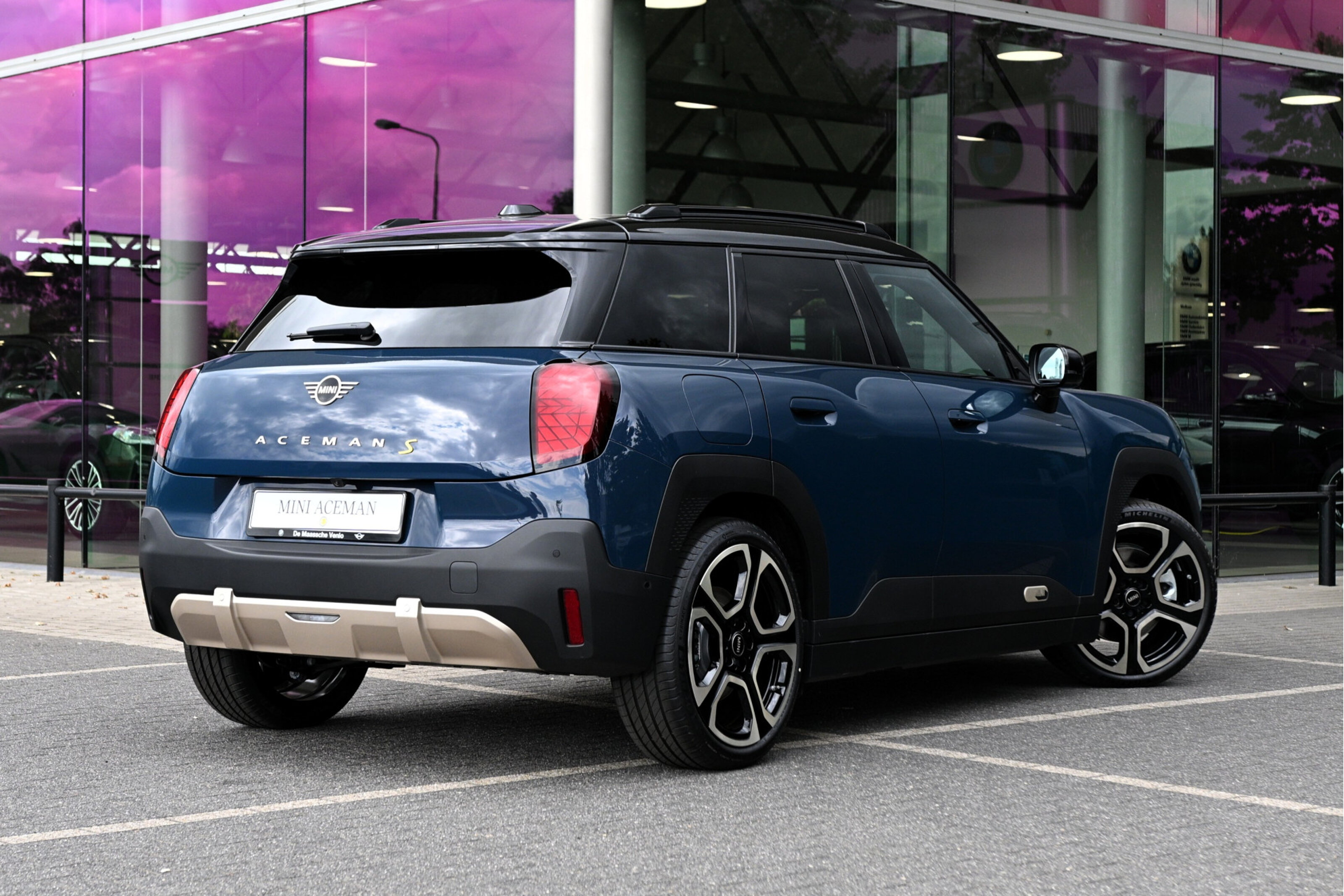 MINI Aceman SE
