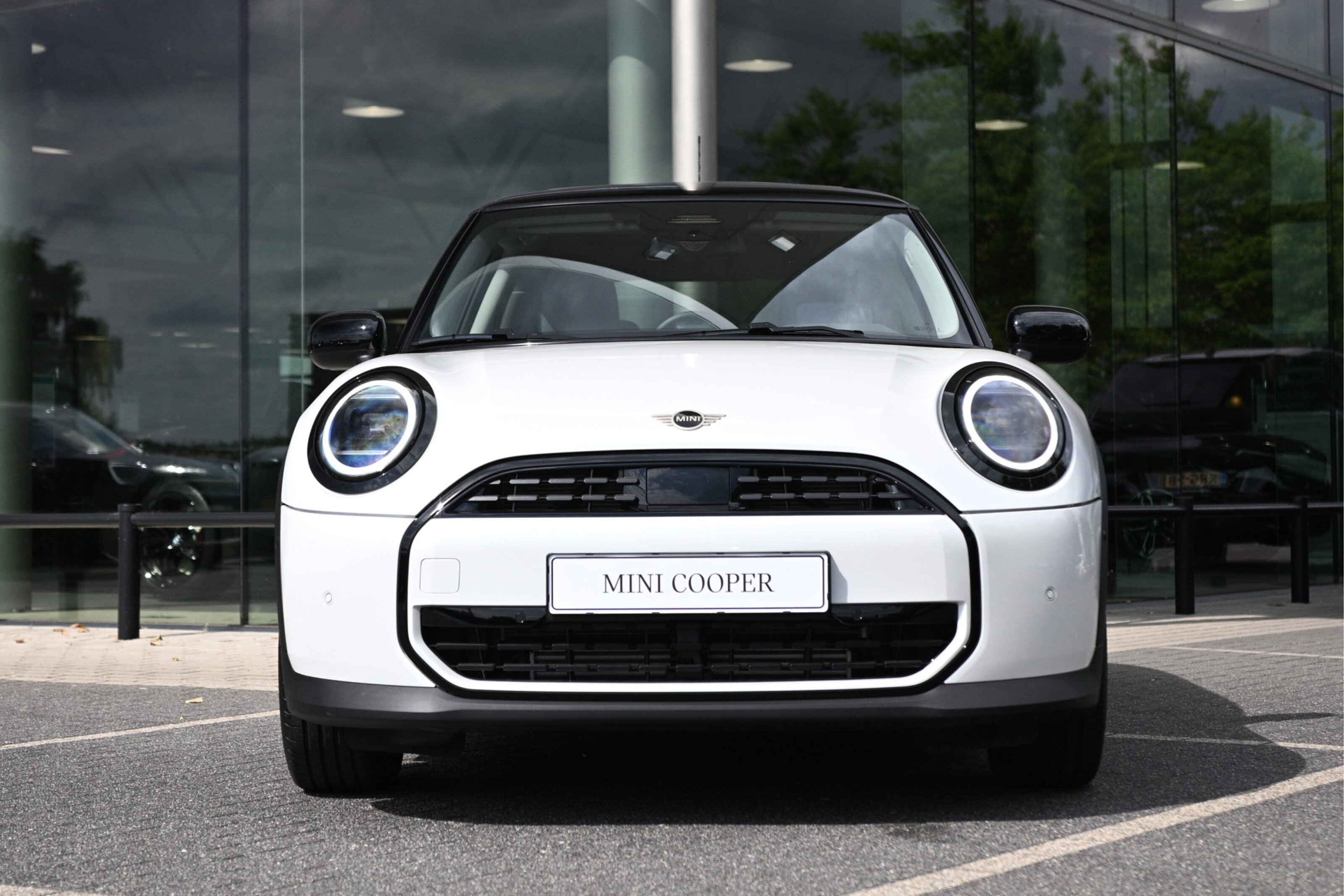 MINI 3-Deurs 7