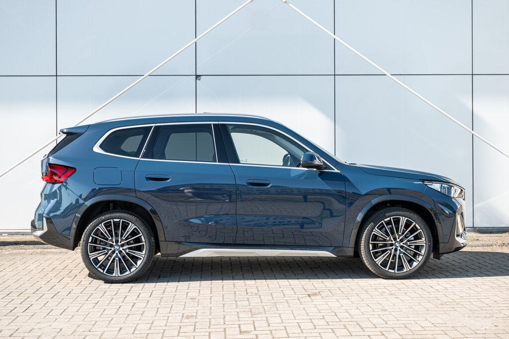 BMW X1 21