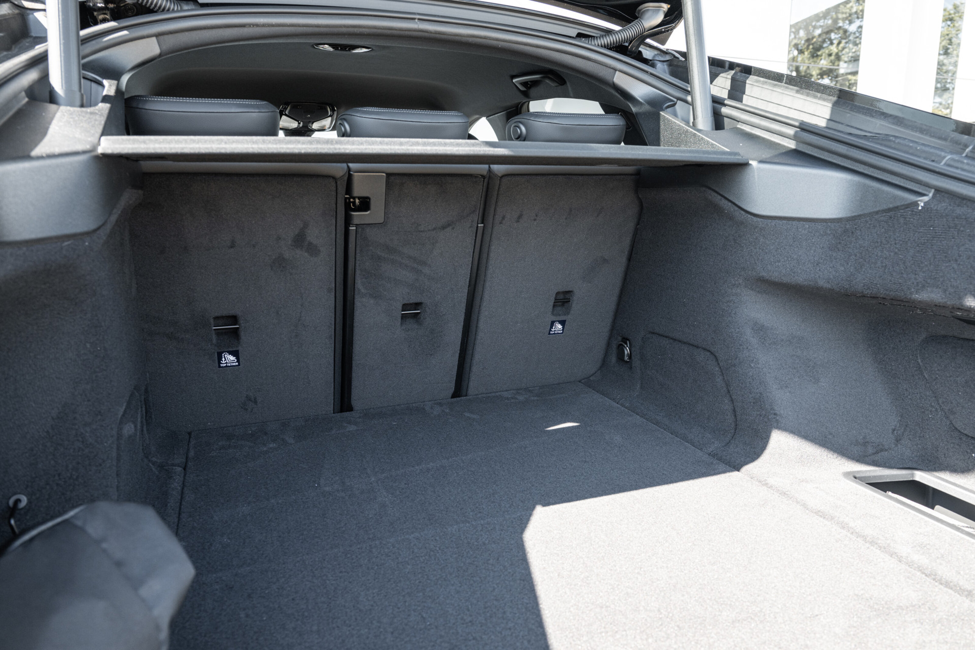 BMW i4 6