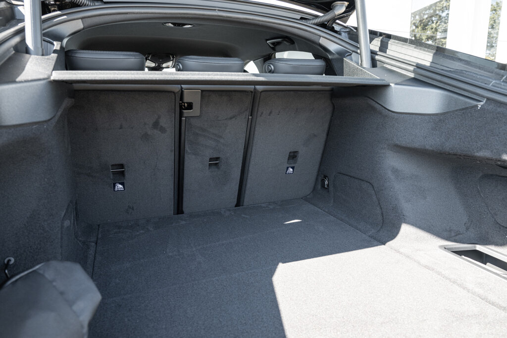 BMW i4 6