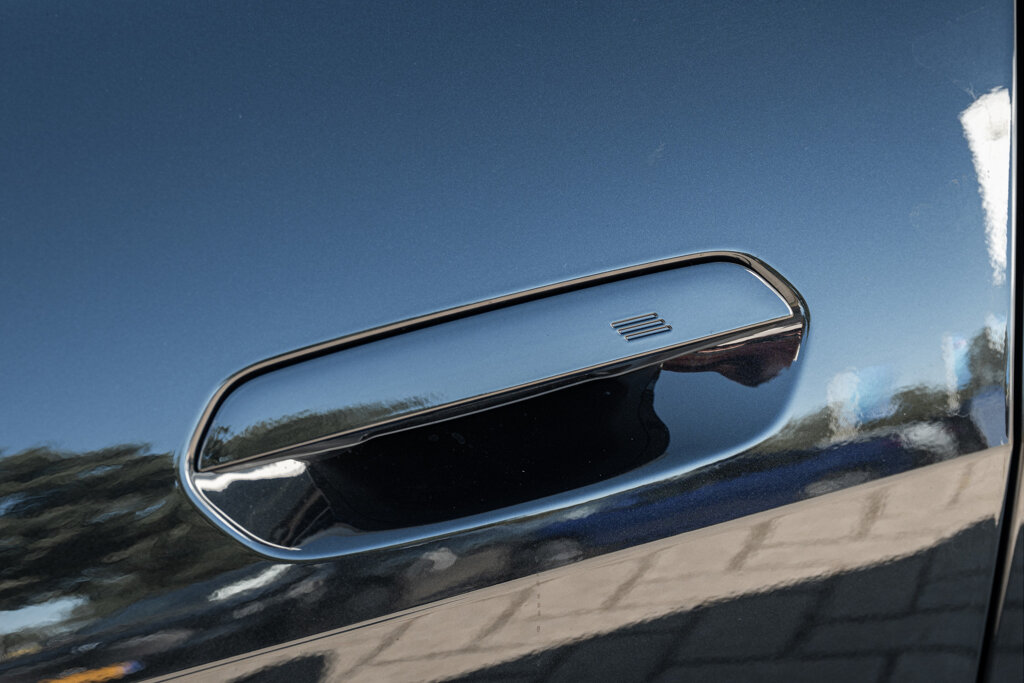 BMW i4 15