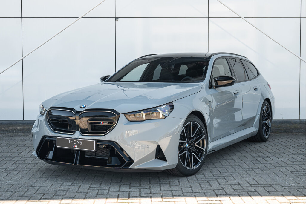 BMW M5 1