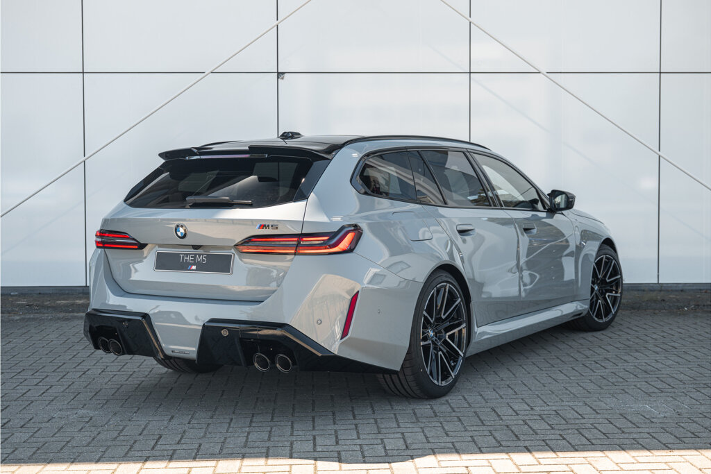 BMW M5 2