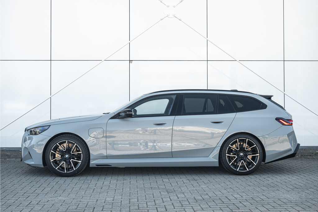 BMW M5 21