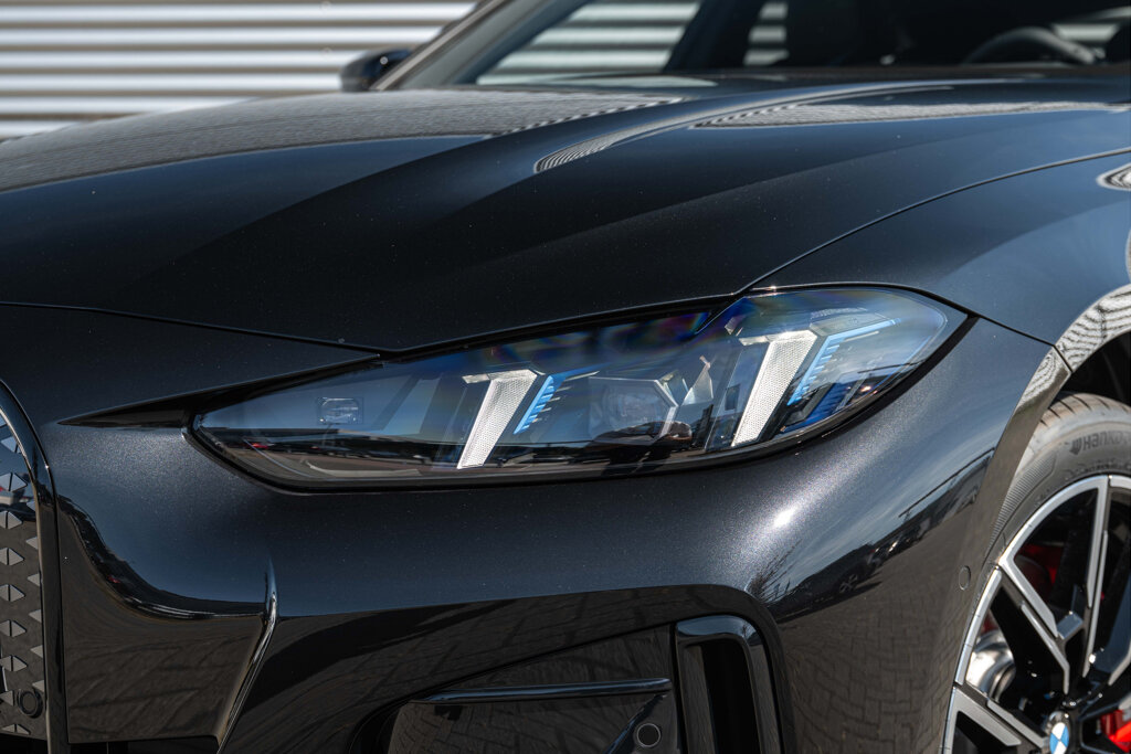 BMW i4 7
