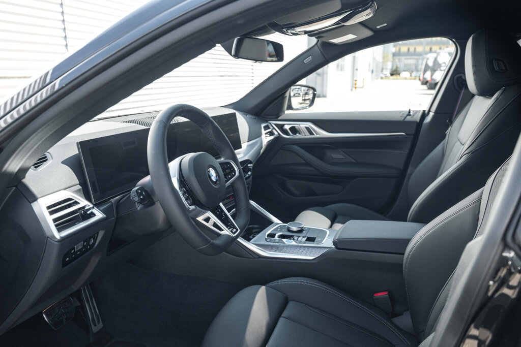 BMW i4 20