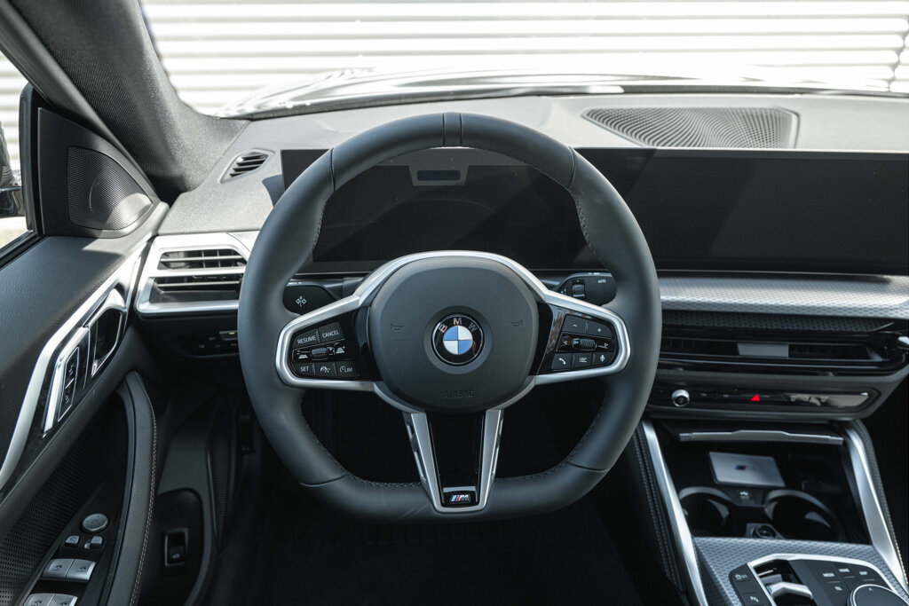 BMW i4 23