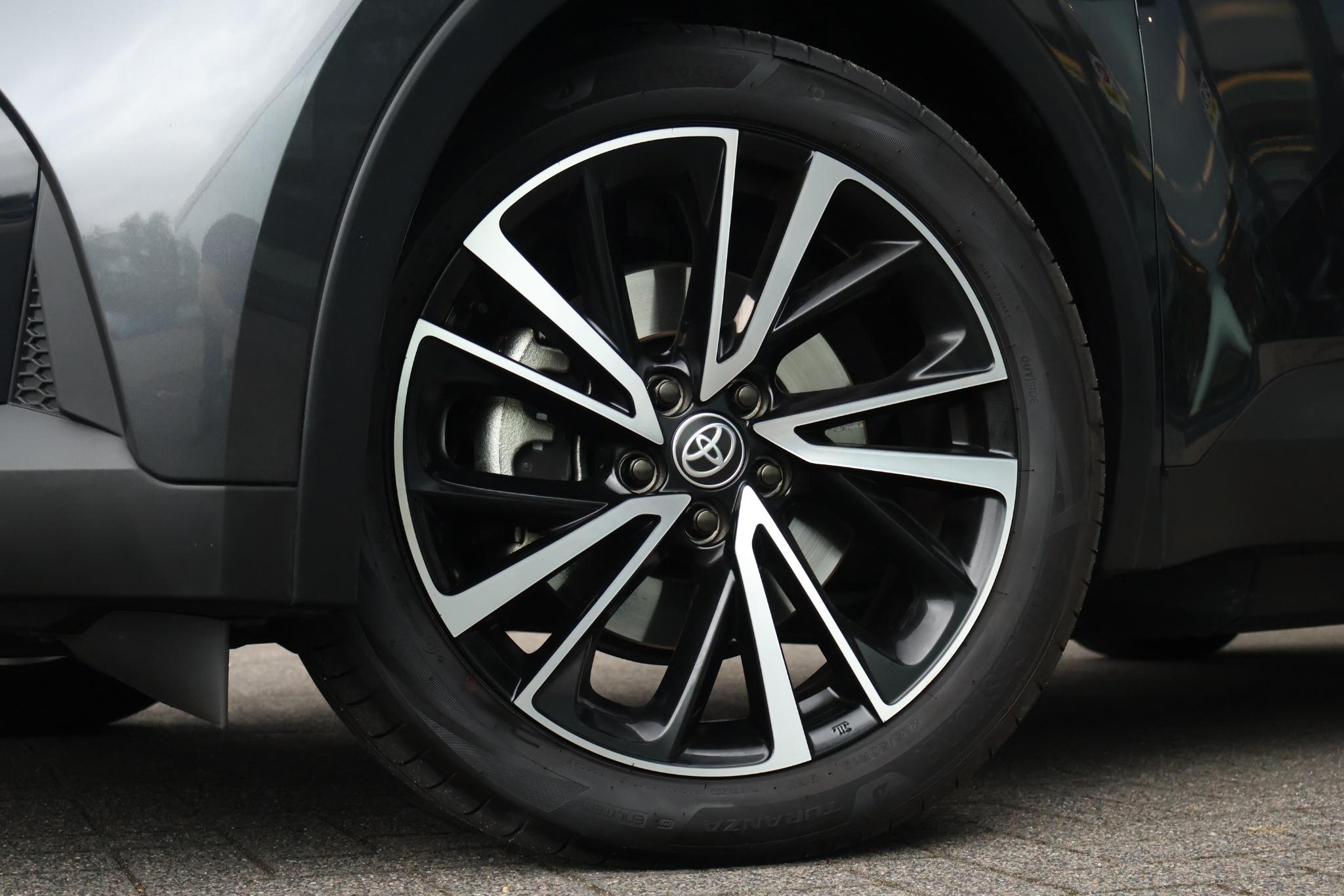 Toyota C-HR 2.0 Plug-in Hybrid 220 Executive - Afbeelding 4