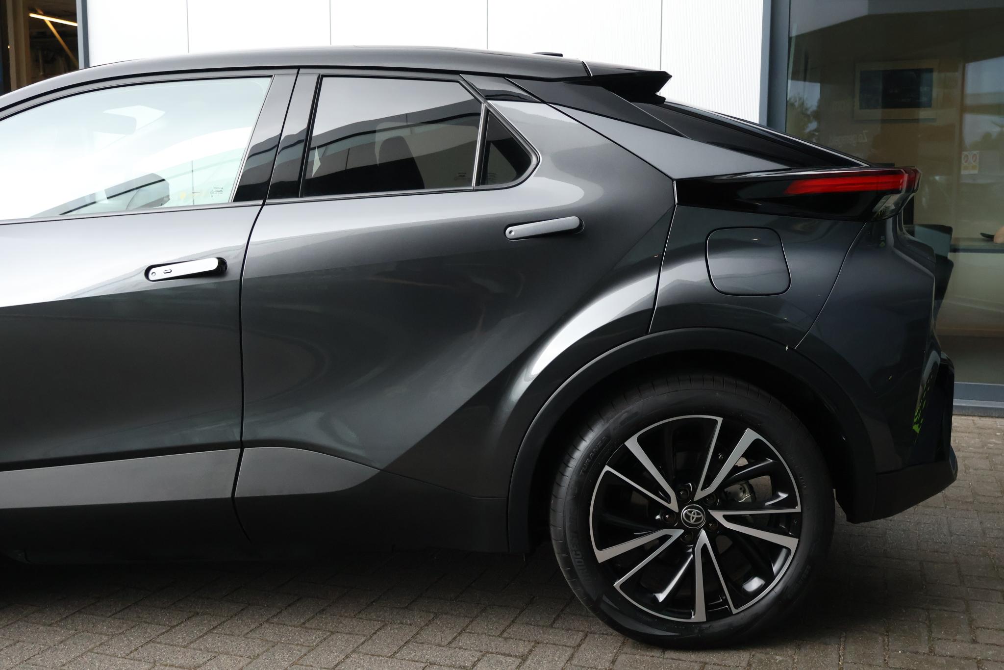 Toyota C-HR 2.0 Plug-in Hybrid 220 Executive - Afbeelding 5