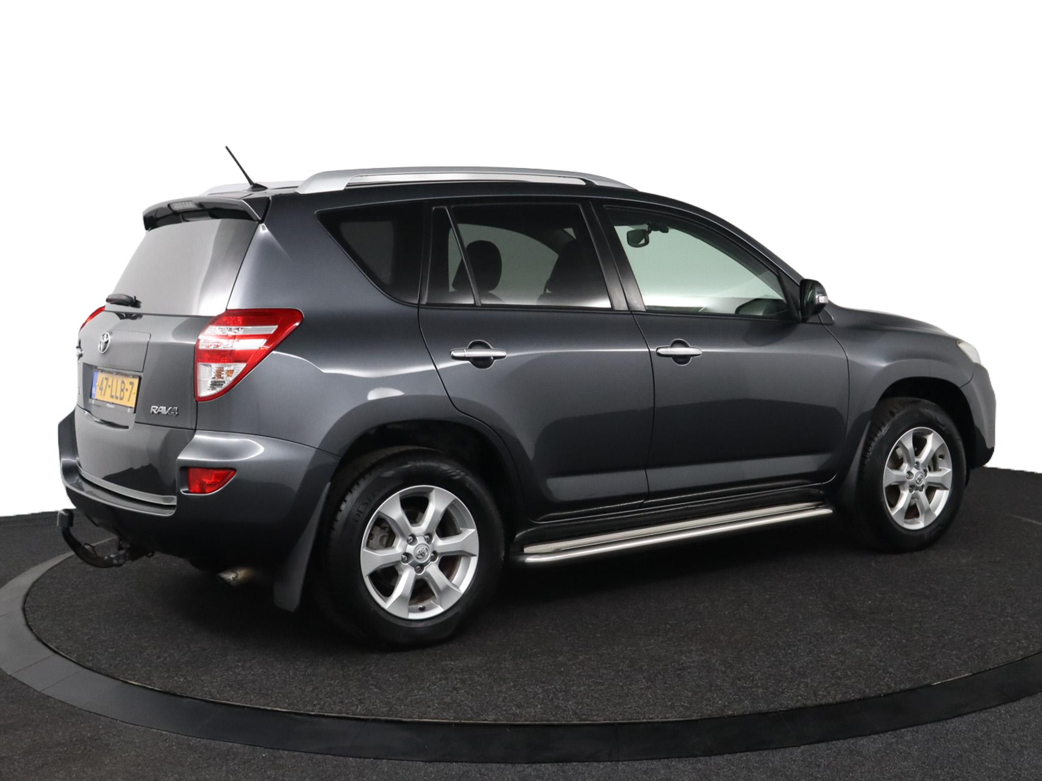 Toyota RAV4 2.0 VVTi Dynamic 2WD - Afbeelding 2