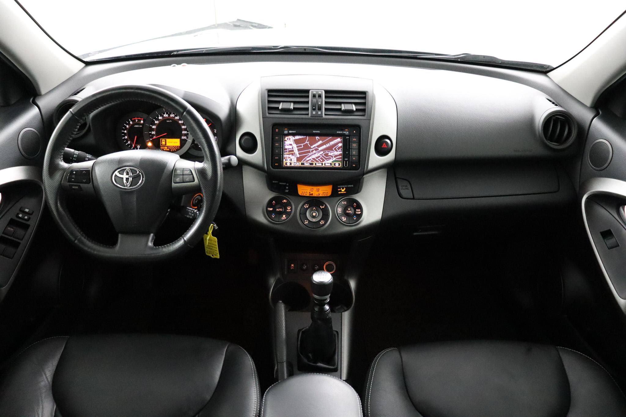 Toyota RAV4 2.0 VVTi Dynamic 2WD - Afbeelding 4