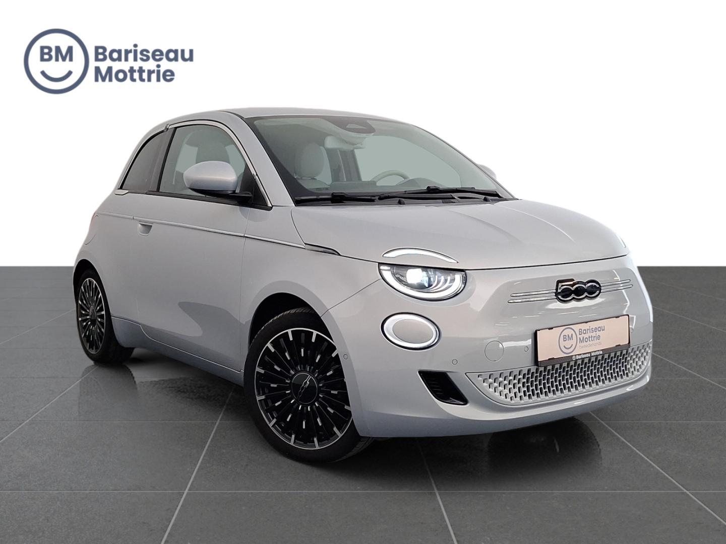 Fiat 500e LA PRIMA *LEDER*DAB*CAMERA SENSOREN*ZETELVERWARMING*CARPLAY*GPS*