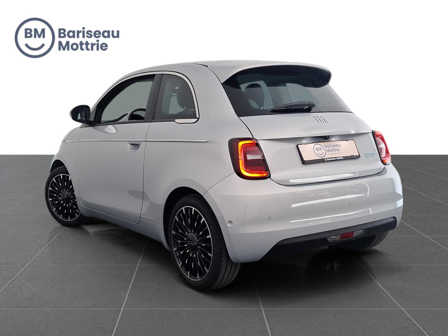 Fiat 500e LA PRIMA *LEDER*DAB*CAMERA SENSOREN*ZETELVERWARMING*CARPLAY*GPS* - Image 4