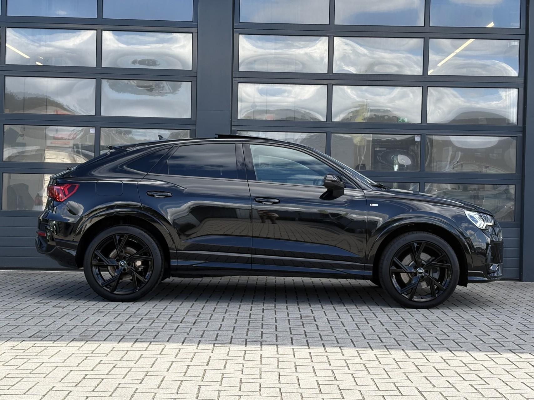 Audi Q3 Sportback 45 TFSI e S Edition - Afbeelding 3