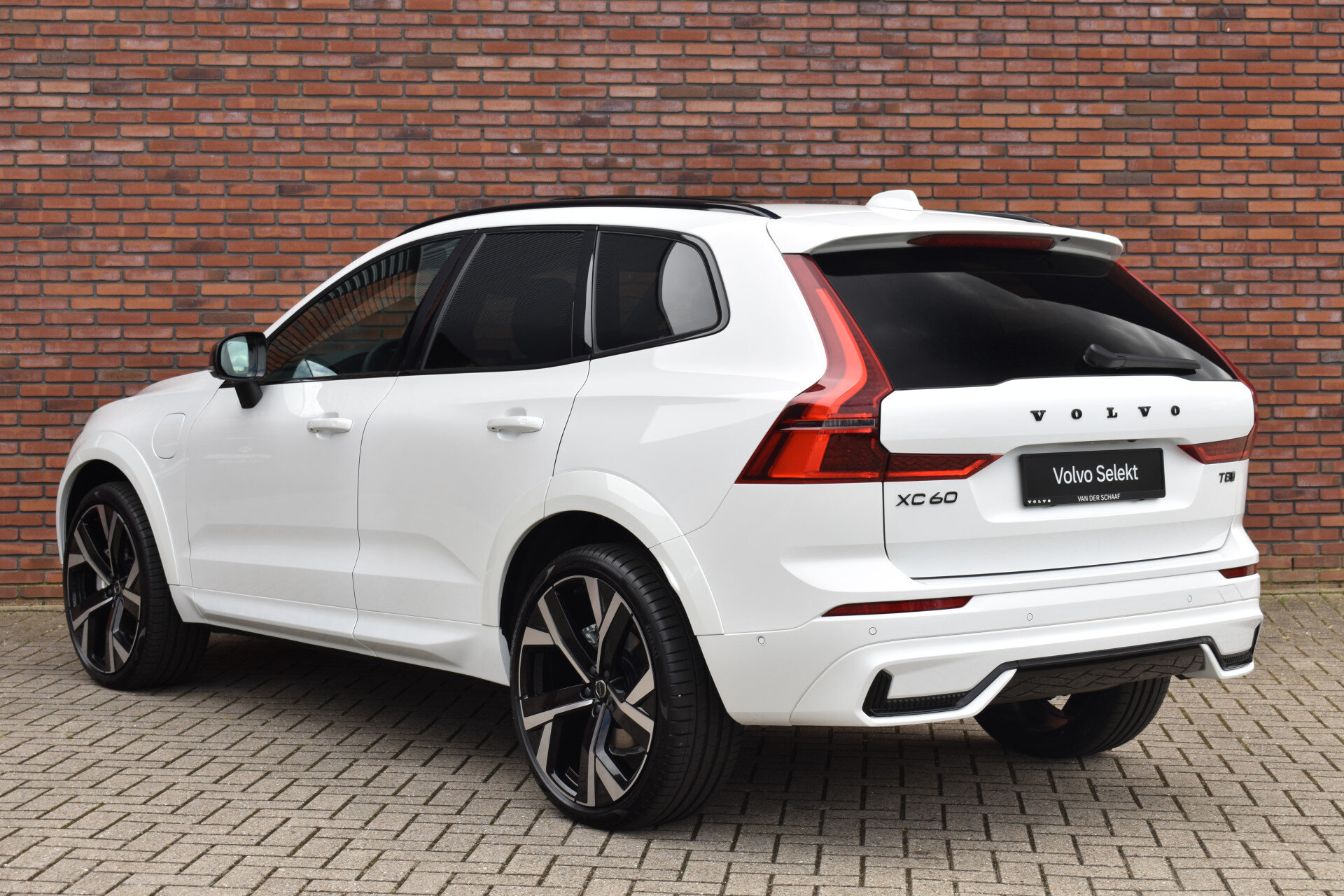Volvo XC60 T8 455PK AWD Ultra Black Edition - Afbeelding 5