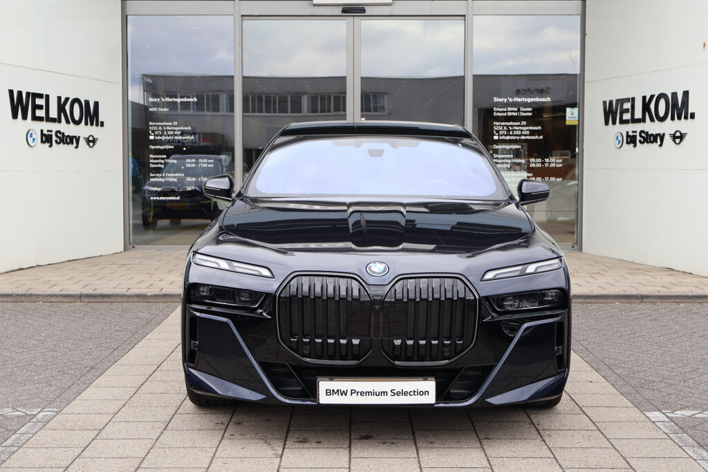 BMW i7 3