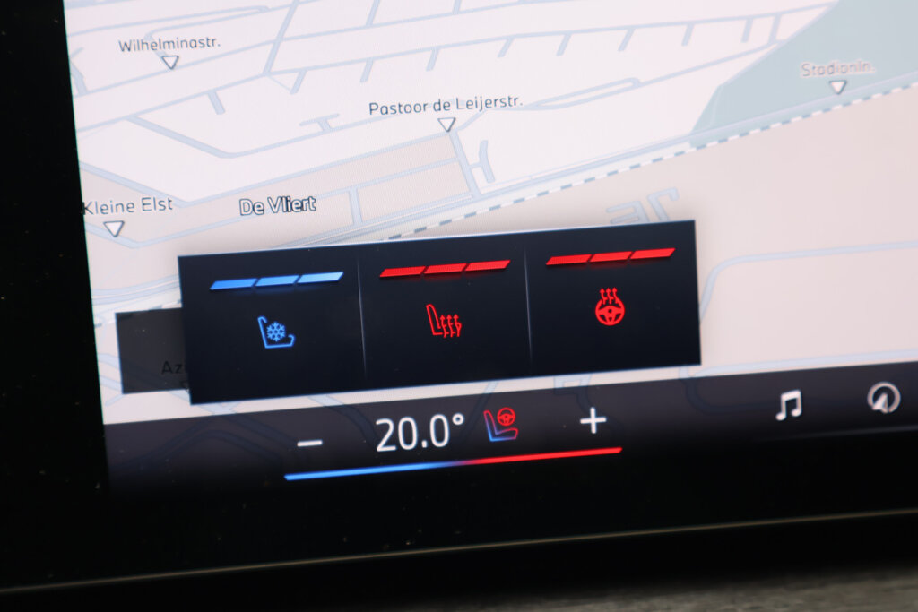BMW i7 24