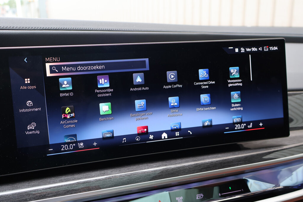 BMW i7 25