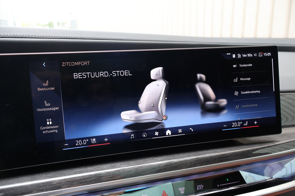 BMW i7 30