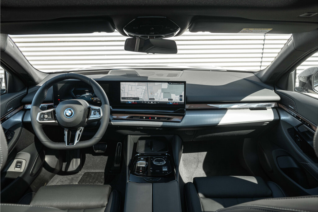 BMW i5 5