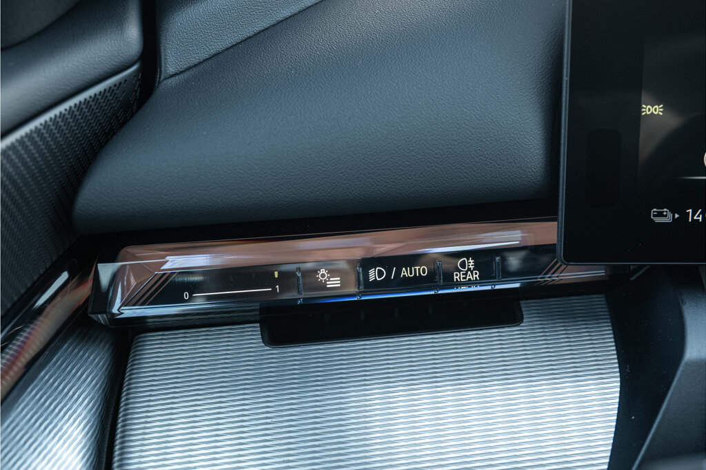 BMW i5 18