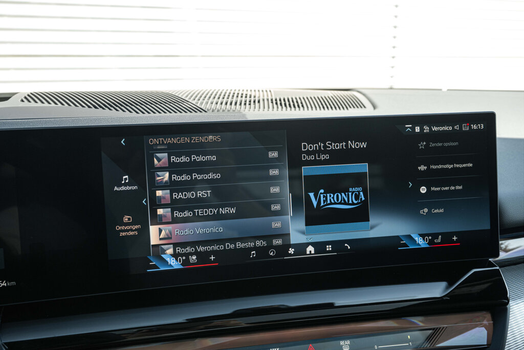 BMW i5 24
