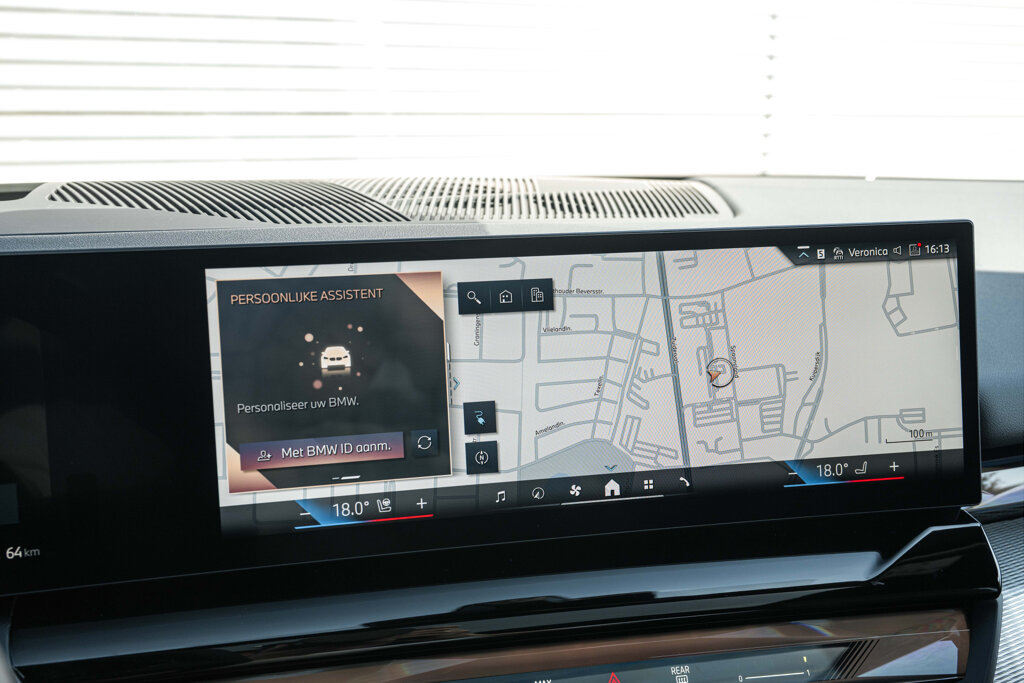 BMW i5 25