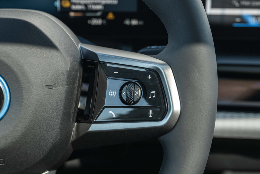 BMW i5 37