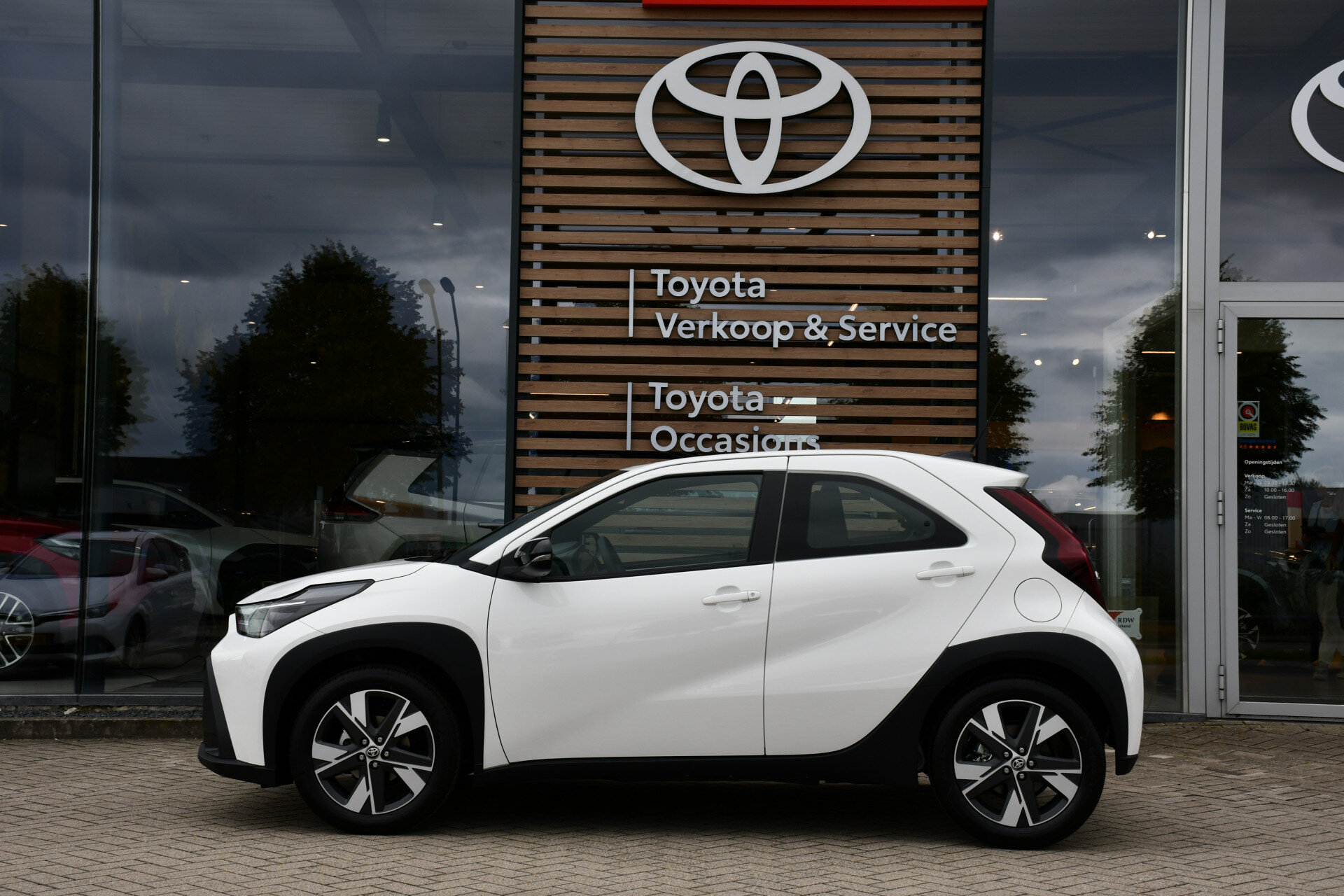 Toyota Aygo X Hybrid 115 Play Automaat 116pk - Afbeelding 5