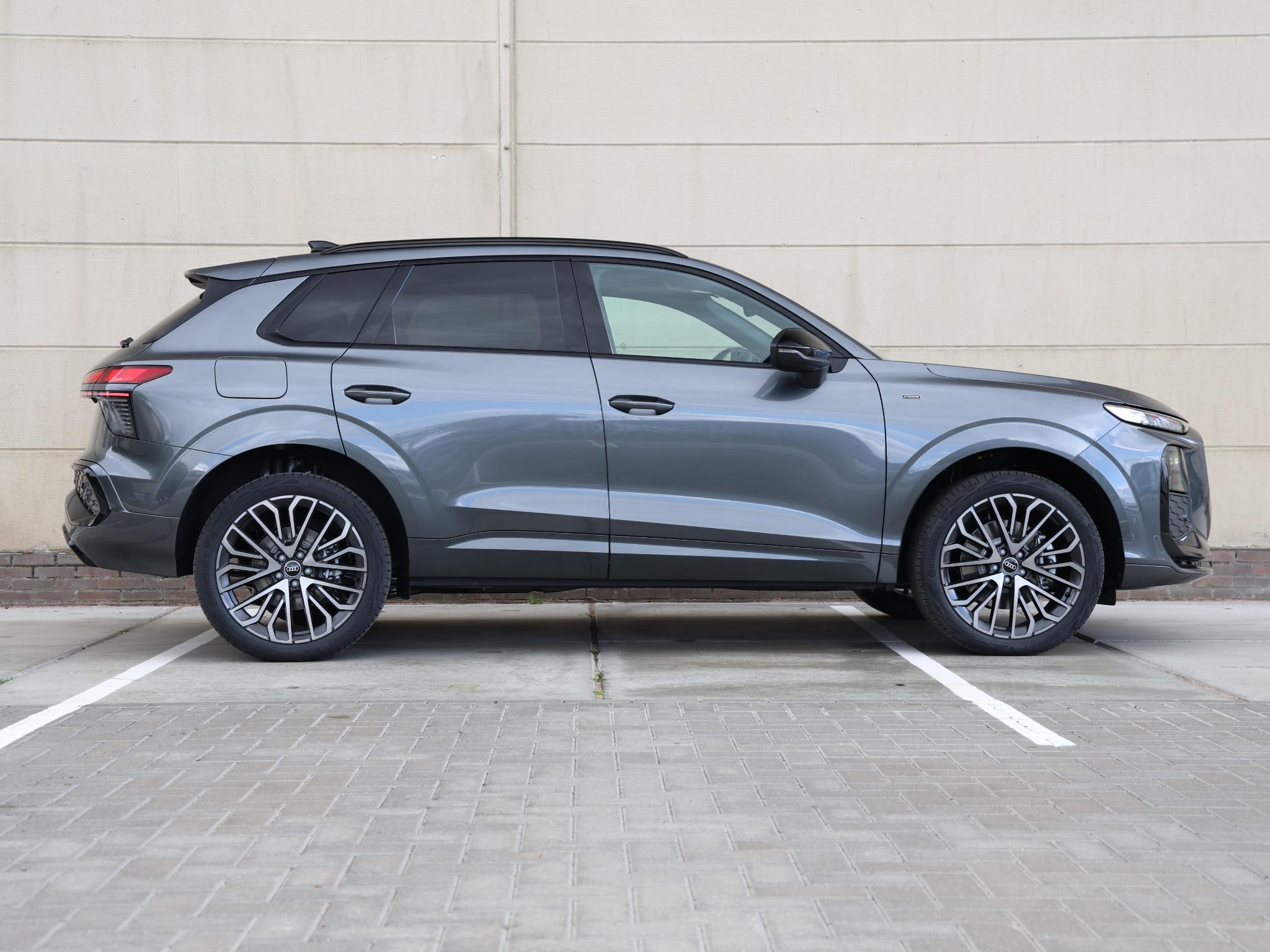 Audi Q3 S edition e-hybrid 272 PK - Afbeelding 2