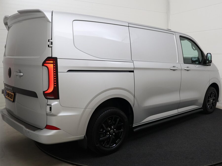 Volkswagen Bedrijfswagens Transporter 2.0 TDI L1H1 28 Bulli