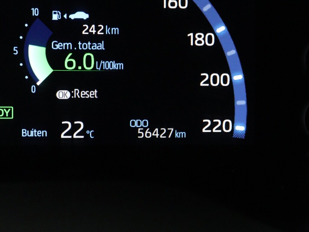 Toyota Yaris Cross 1.5 Hybrid AWD | Leder | Panoramadak | 360 camera | Navigatie - Afbeelding 5