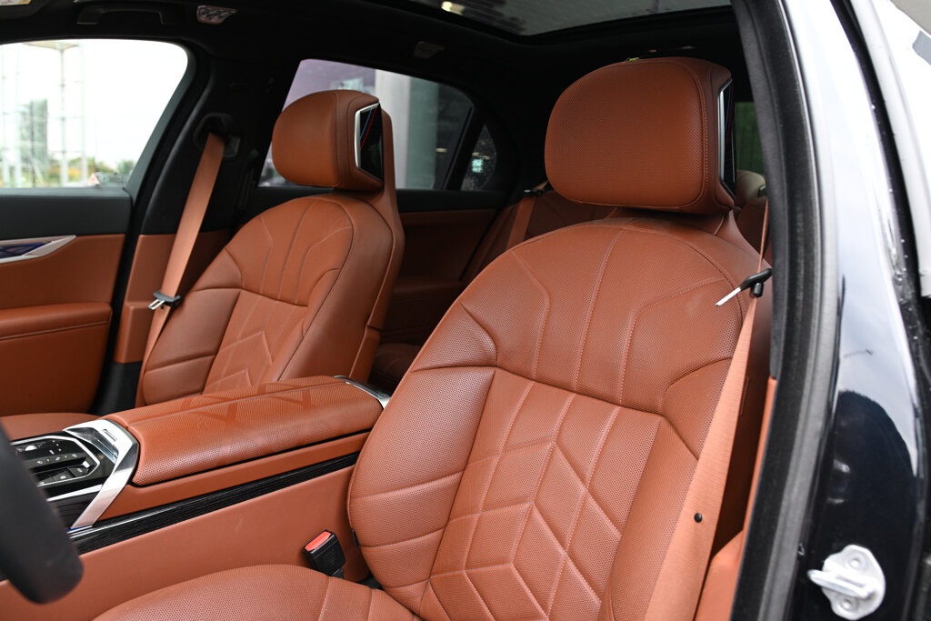 BMW 7 Serie 2