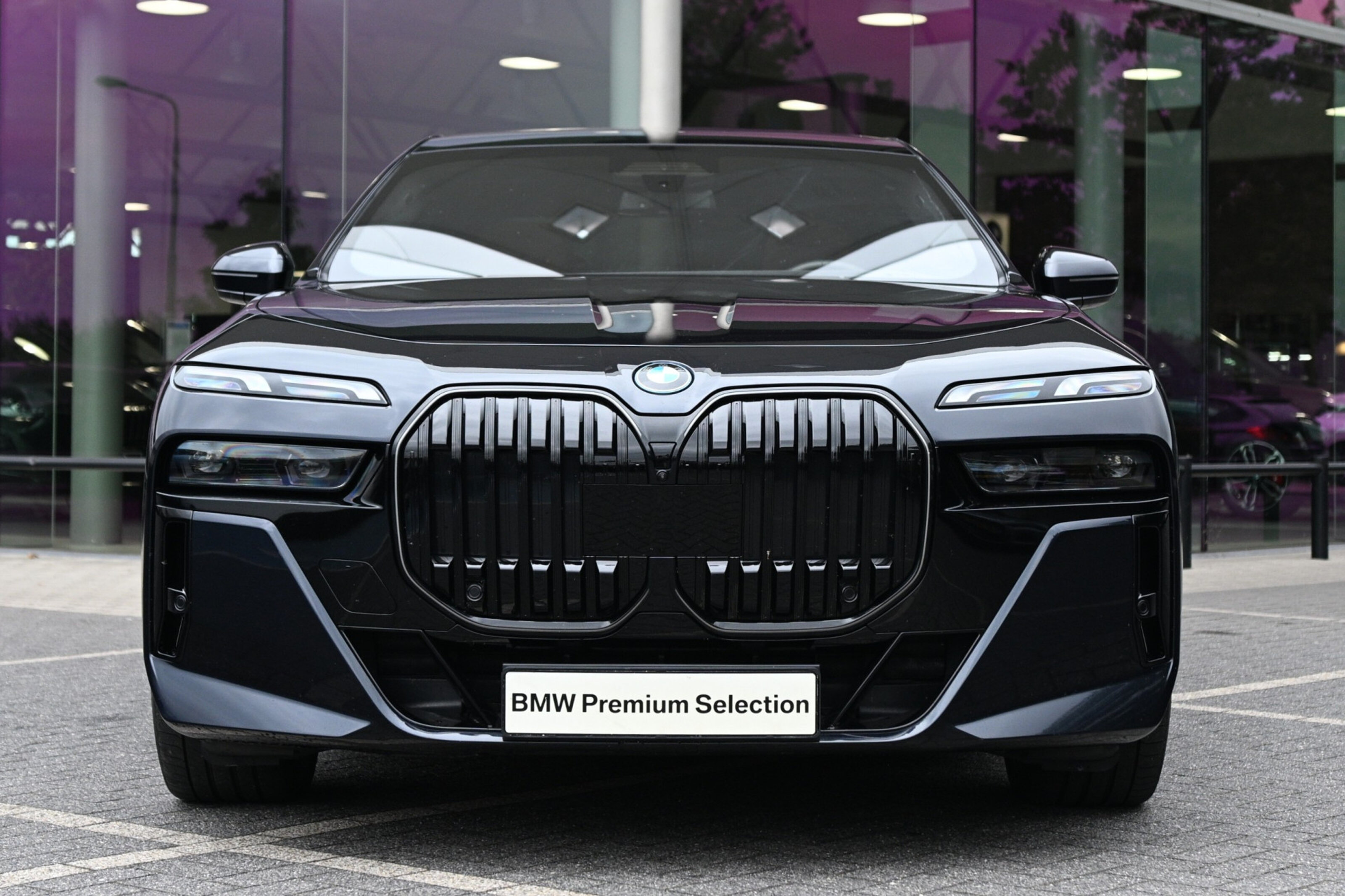 BMW 7 Serie 750e xDrive M Sport Automaat