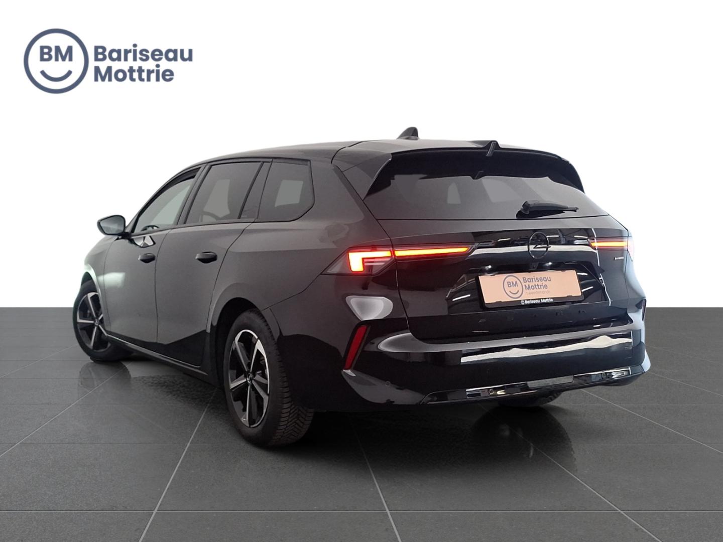 Opel Astra Sports Tourer GS-LINE HYBRID AUTOMAAT *HEAD-UP DISPLAY*ZETEL EN STUURVERWARMING*CARPLAY*360°CAMERA EN SENSOREN*DAB*GPS* - Image 4