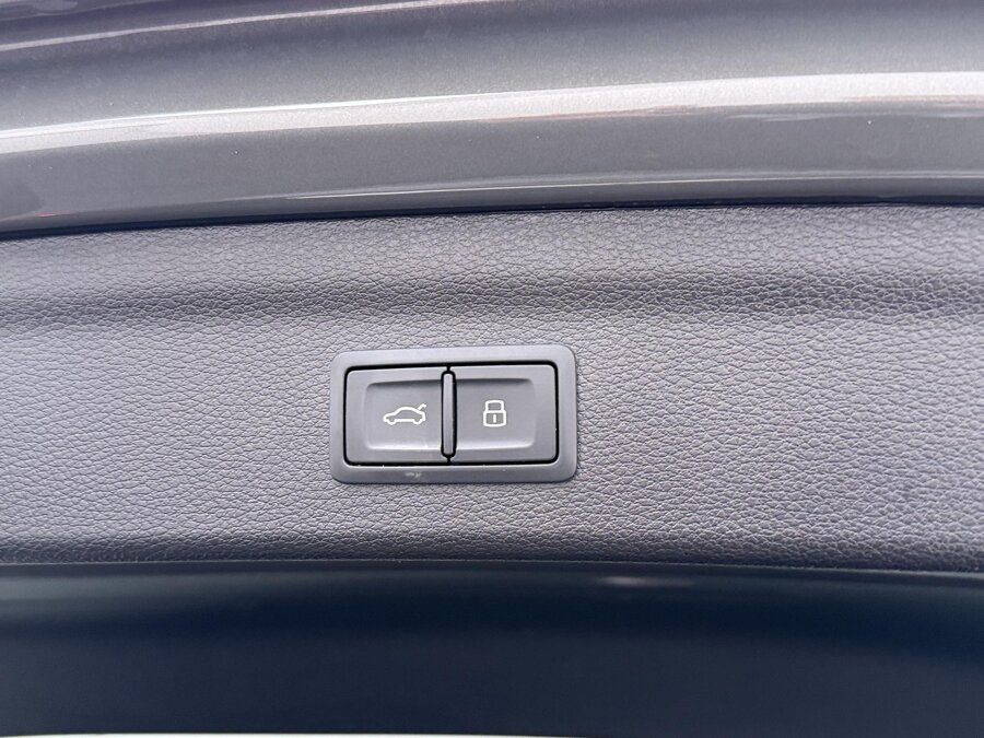 Audi Q3 45 TFSIe S-line