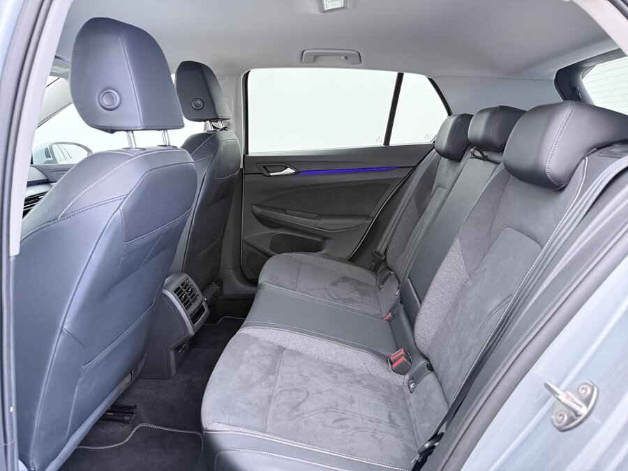 Volkswagen Golf 1.5 eHybrid Style