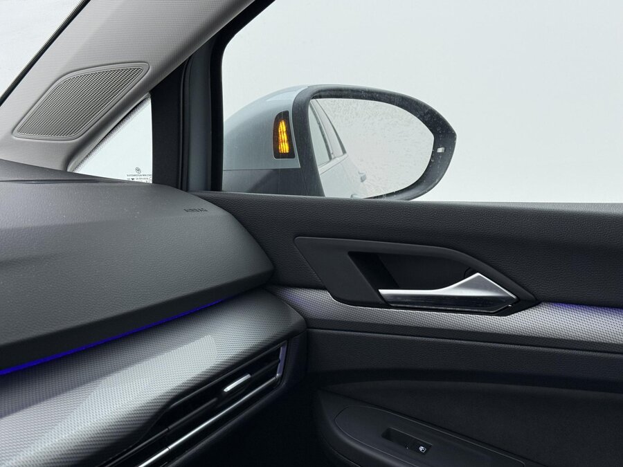 Volkswagen Golf 1.5 eHybrid Style