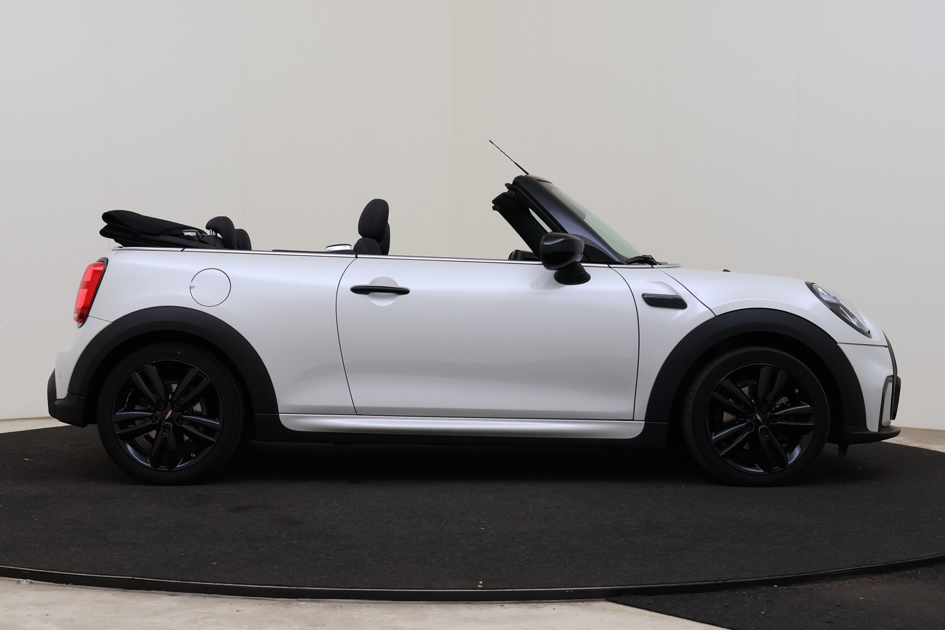 MINI Cooper Cabrio 7