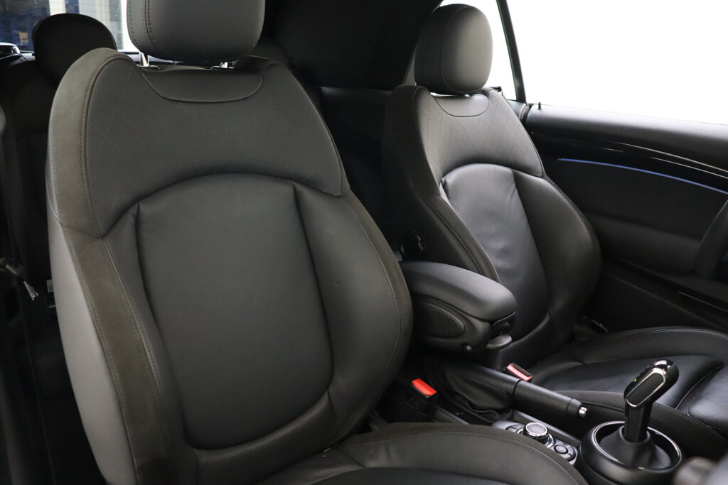 MINI Cooper Cabrio 16