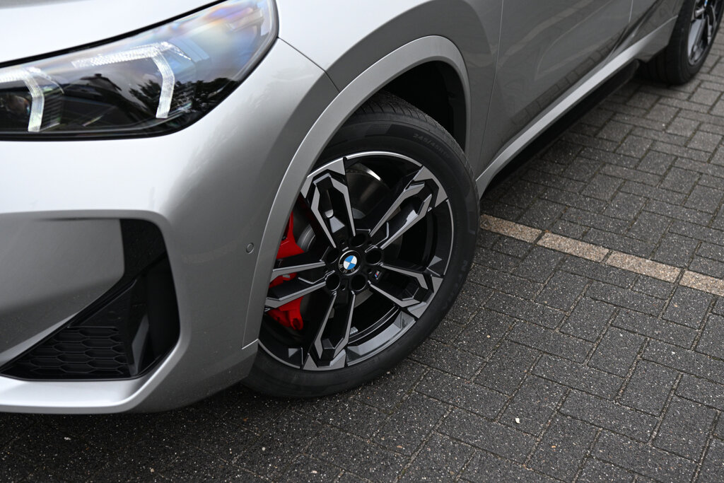 BMW iX1 15