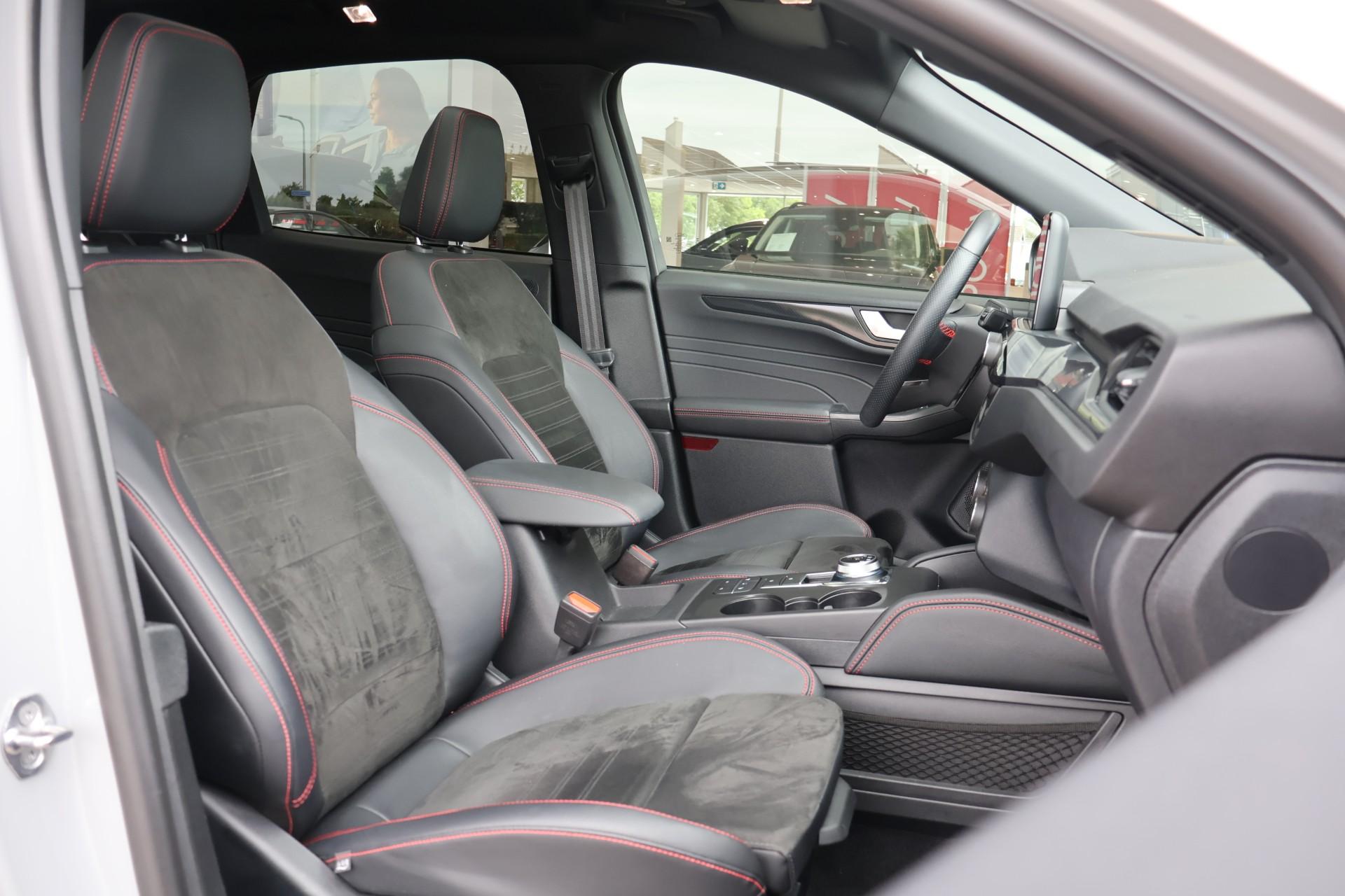 Ford Kuga 2.5 PHEV 224pk ST-Line - Afbeelding 4