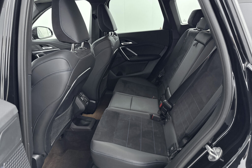 BMW X1 25